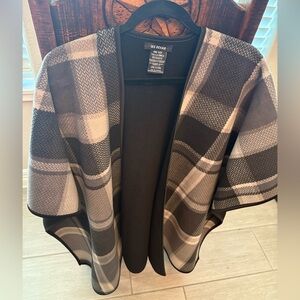 Kikear Plaid Poncho